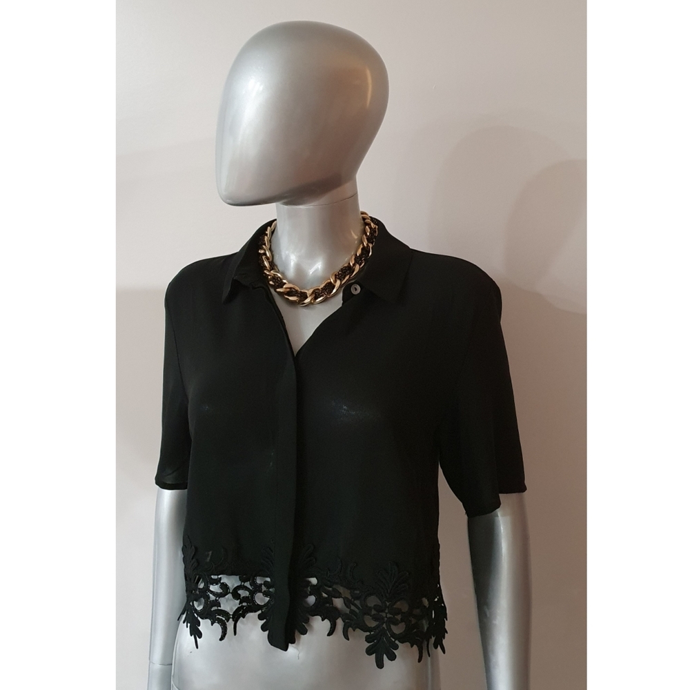 ♠️ Black crochet trim crop